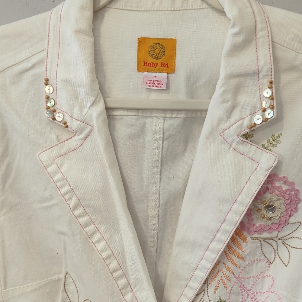 Vintage White Blazer with Floral Embroidery 3/4 Sleeves size 14 Stretch Cotton - Picture 4 of 8